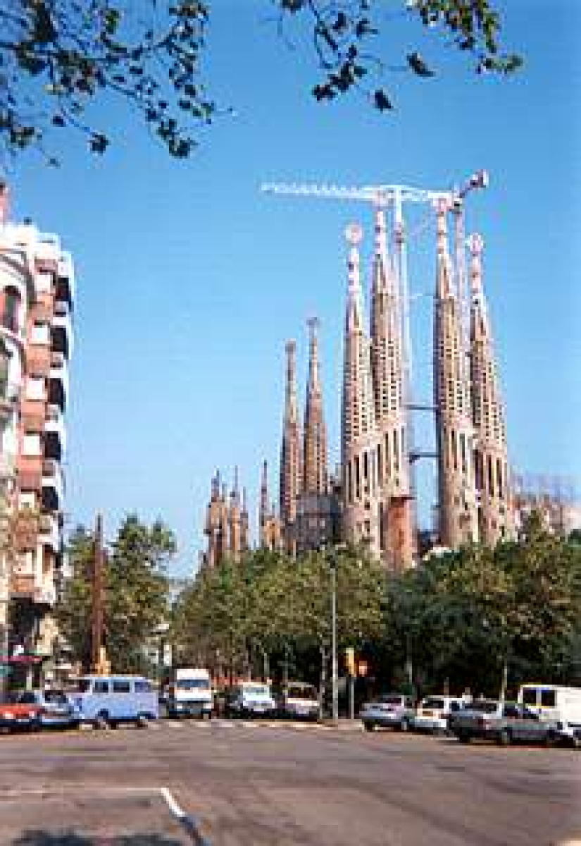 Barcelona a kam tam