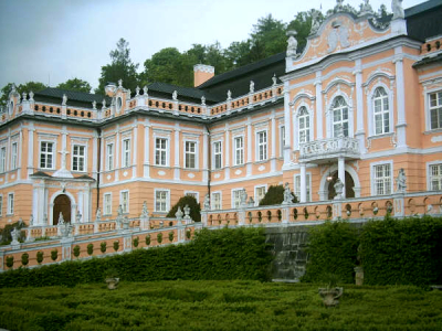 Zámek Nové Hrady – české Versailles