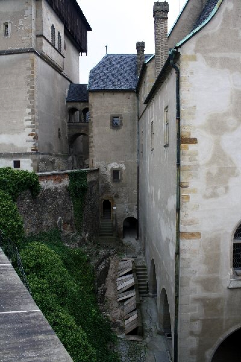 Pýcha Čechů, ráj golfistů - Karlštejn