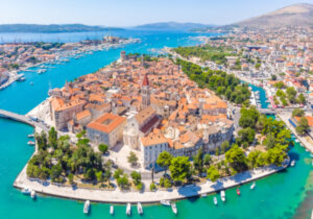Chorvatsko a jeho zajímavosti: Trogir jako perla Jadranu