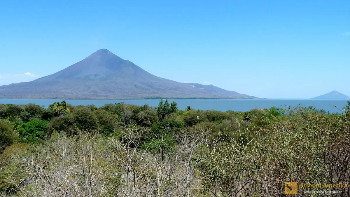 Nikaragua, sopka Momotombo