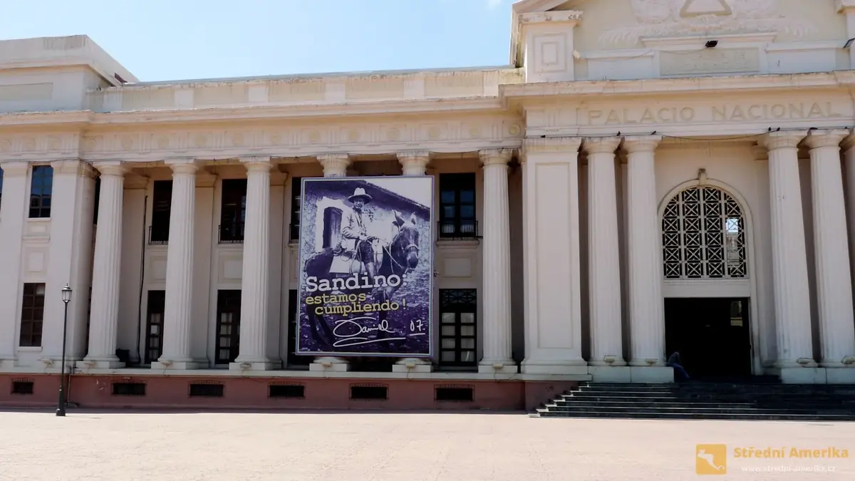Managua: Národní palác kultury, místo počátku revoluce